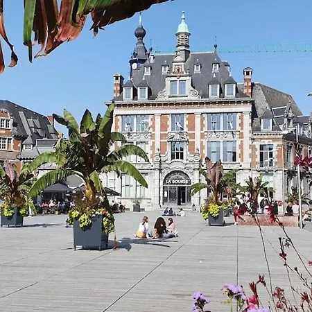 Namur, Au Pied De La Citadelle Апартаменты